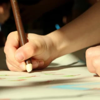 Ребёнок, рисование, раскрашивание, карандаш, бумага, книга